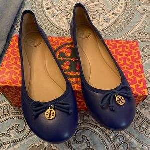 Blue 9.5 Tory Burch ballet flats. New WOB.